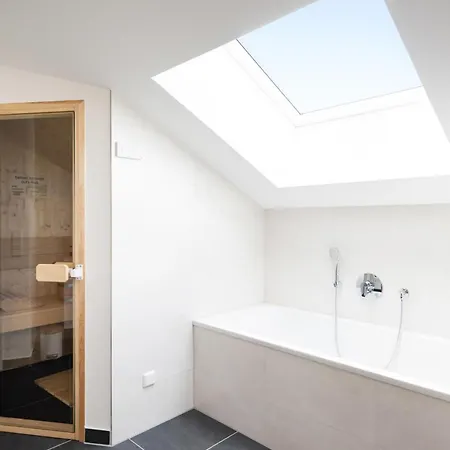 Lovely In With Sauna דירה