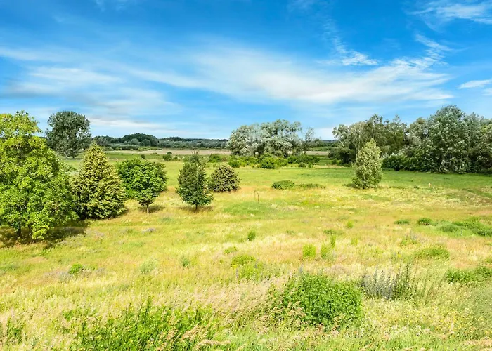 شقة Lovely In With Sauna