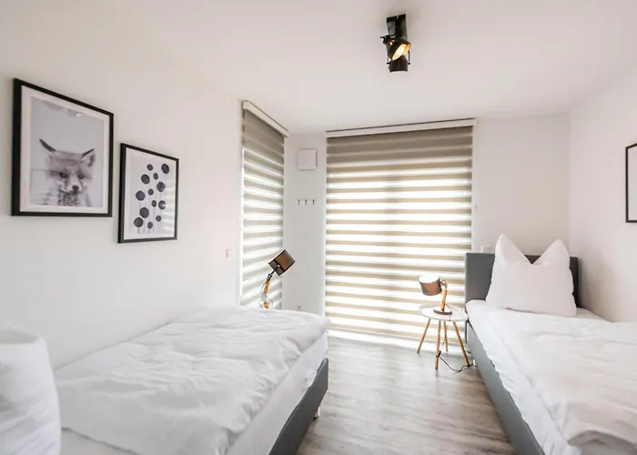 Lovely In With Sauna ريكلين